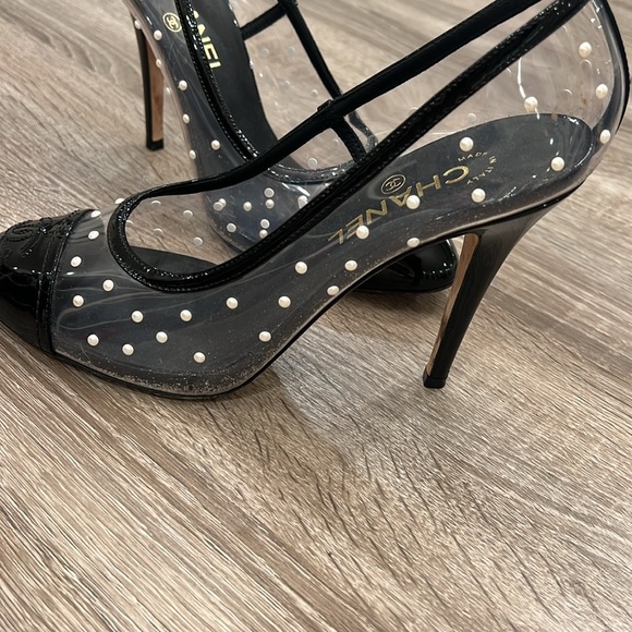 Chanel shoes, size 9 1/2 just wear one time they’re brand new. - Picture 2 of 3